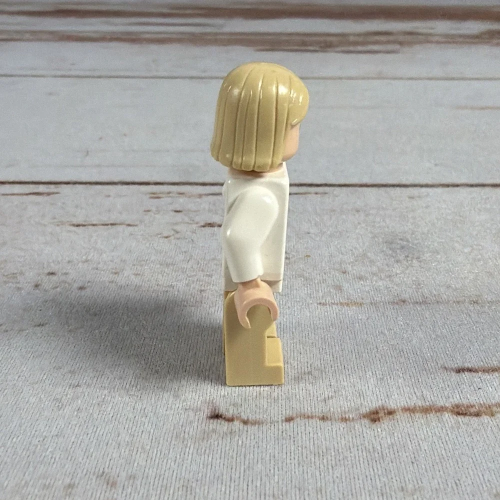 LEGO Star Wars 8092 Luke Skywalker Tatooine Figure
